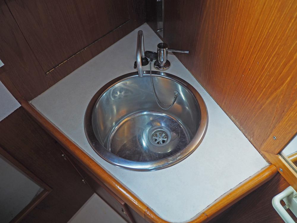Salon, Accommodatie